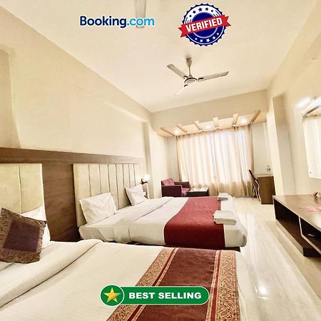 Hotel Rudraksh ! Varanasi !Fully-Air-Conditioned Hotel At Prime Location With Parking Availability, Near Kashi Vishwanath Temple, And Ganga Ghat 2 Dış mekan fotoğraf